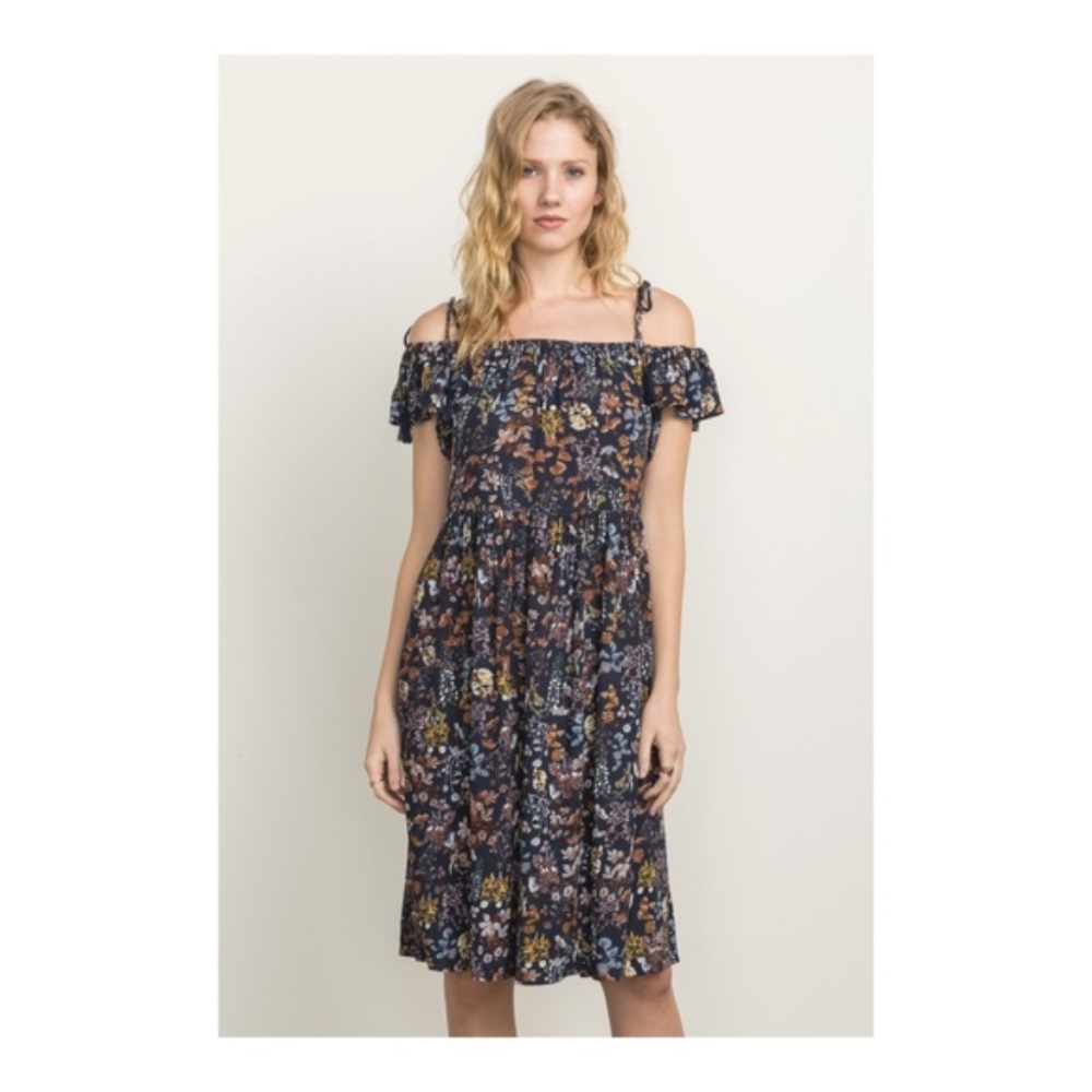 Mystree Off Shoulder Tassel Strap Midi Dress